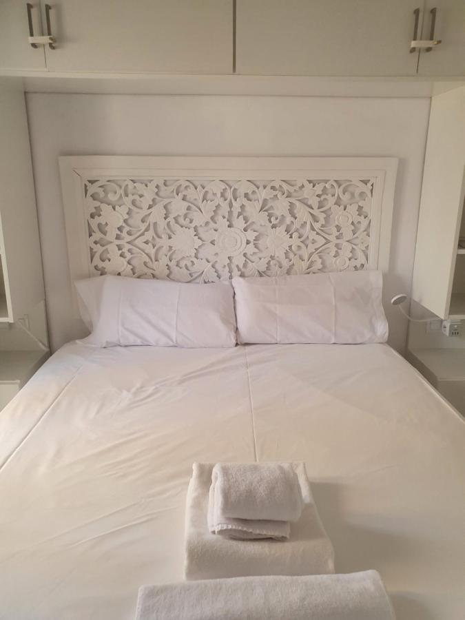 Beautiful Apartment With Terrace San Basilio Seville Exterior photo